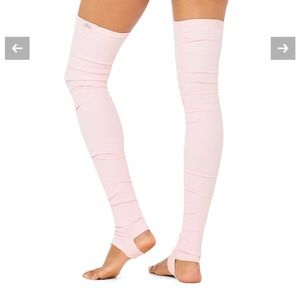 ALO Goddess leg warmer
